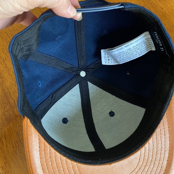 Forever 21 mens cap - Picture 6 of 6